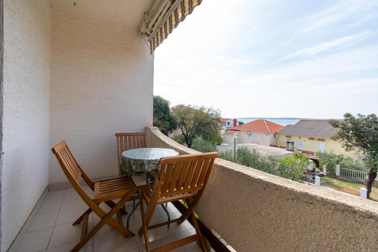 Apartments By The Sea Mandre, Pag - 3084 科兰 外观 照片