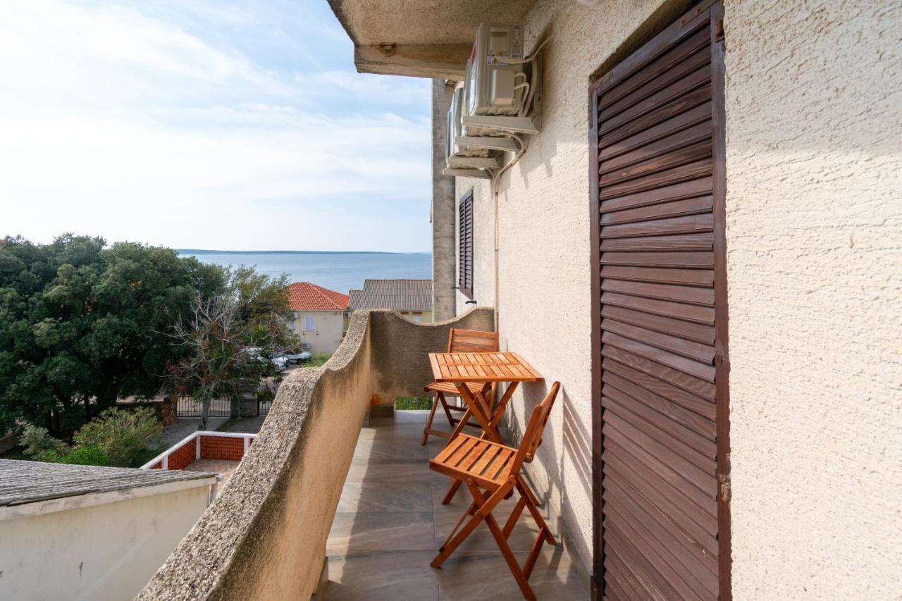 Apartments By The Sea Mandre, Pag - 3084 科兰 外观 照片