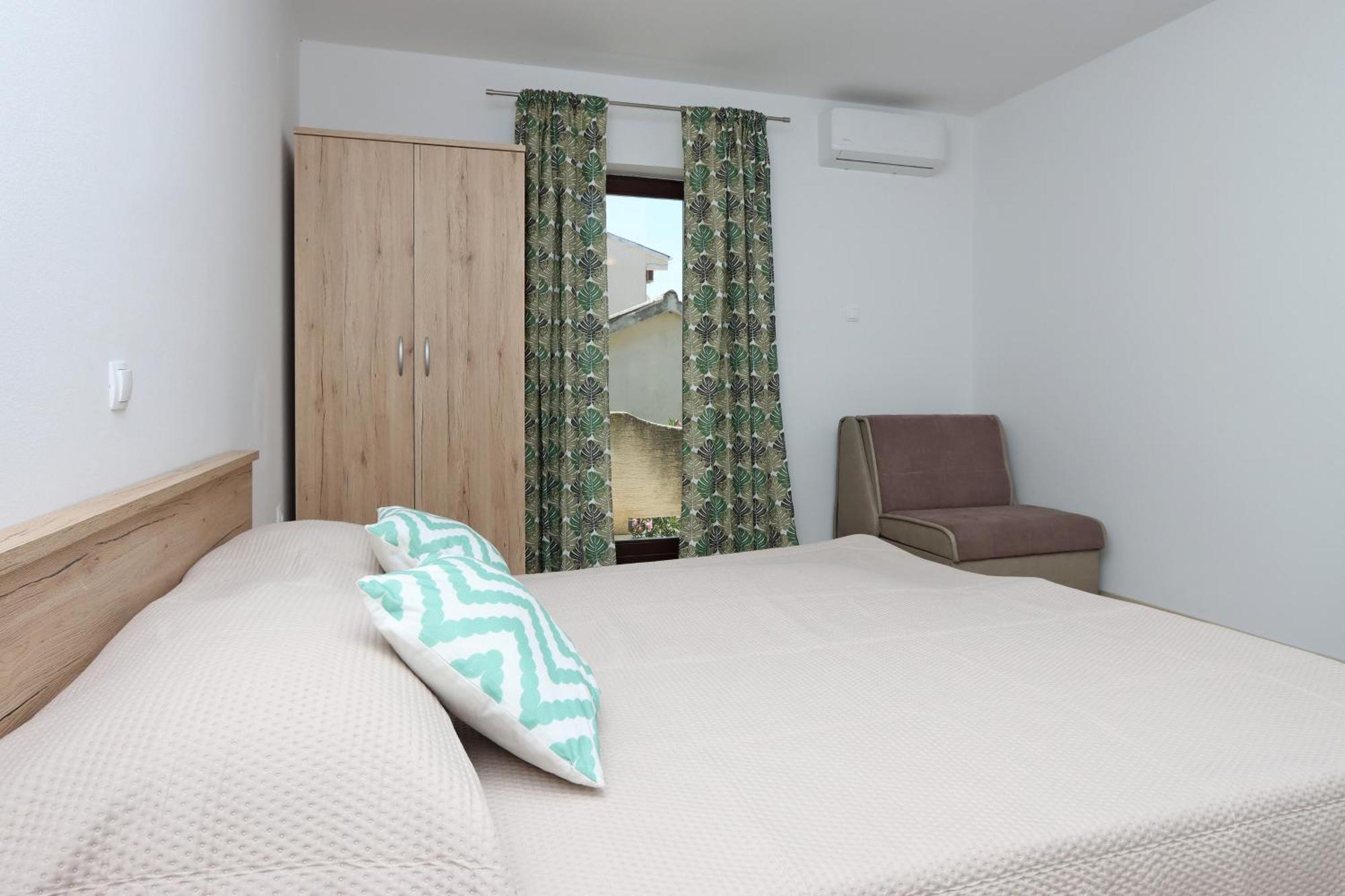 Apartments By The Sea Mandre, Pag - 3084 科兰 客房 照片